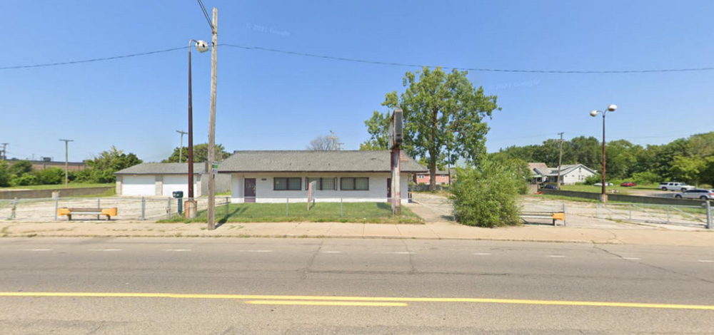 Piccadilly Theatre - 2021 View Of Lot (newer photo)